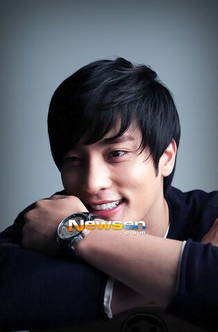 Archivo:Sung Hoon12.jpg