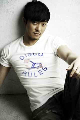 Archivo:Yoon Gun5.jpg