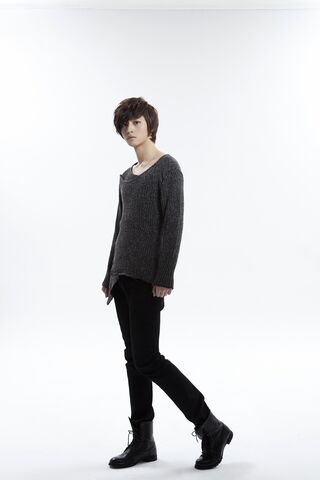 Archivo:Jin Woo3.jpg