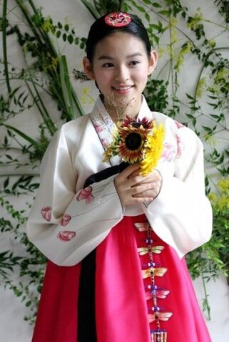 Archivo:Woo Ri3.jpg