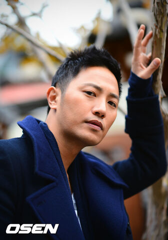 Archivo:Jin Goo12.jpg