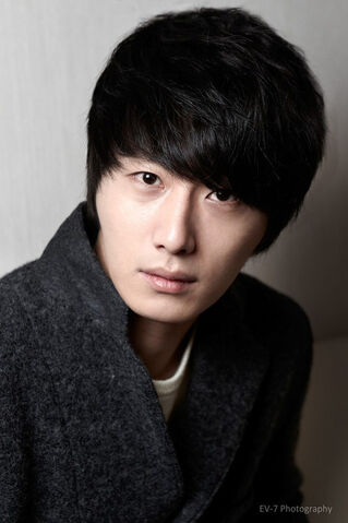 Archivo:Jung Il Woo15.jpg