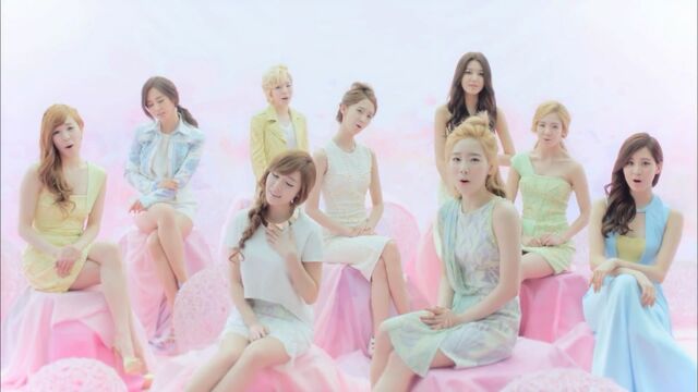 Archivo:SNSD-All-My-Love-Is-For-You-so-nyuh-shi-daes-s-E2-99-A5nes-E2-99-A5-32056014-1024-576.jpg