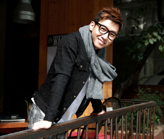 Archivo:Brian Joo11.jpg