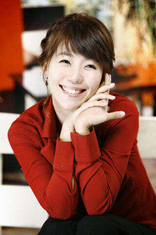 Archivo:Jun Hyun Ah2.jpg