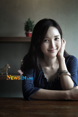 Kim Bo Kyung3.jpg