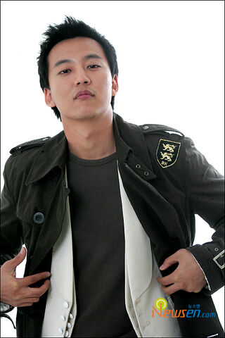 Archivo:Kim Nam Gil 12.jpg