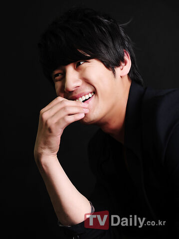 Archivo:Suh Joon Young8.jpg