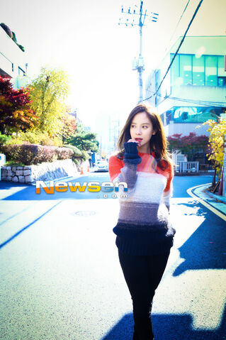 Archivo:Song Ji Hyo9.jpg
