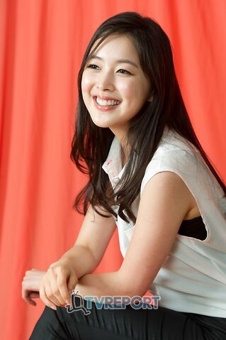 Archivo:Choi Da Eun4.jpg