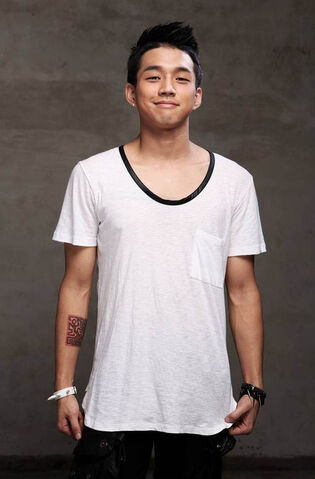 Archivo:BLACK J.jpg