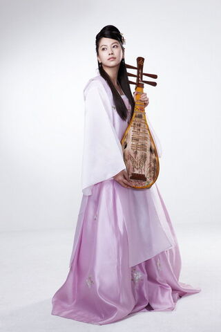Archivo:Shin Ae2.jpg