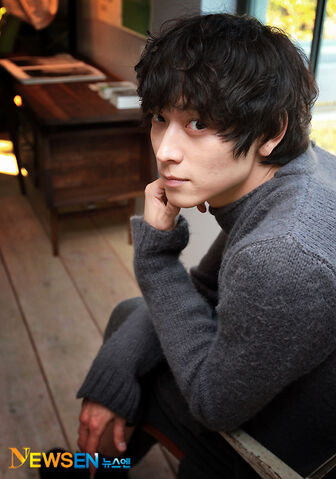 Archivo:Kang Dong Won7.jpg