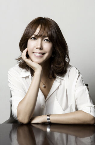Archivo:Jun Soo Kyung10.jpg