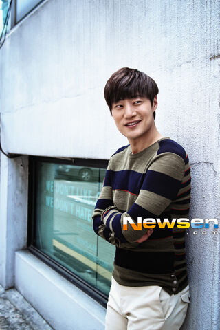 Archivo:Lee Hee Joon35.jpg