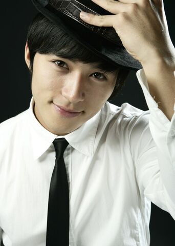 Archivo:Jo Woo Jin5.jpg