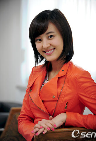 Archivo:Kang Byul2.jpg