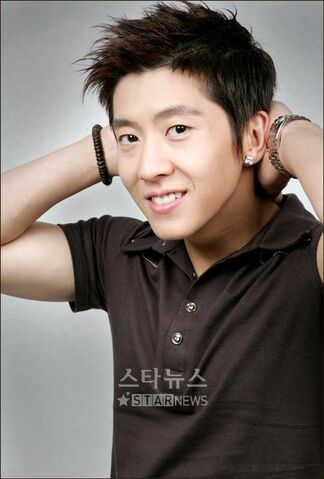 Archivo:Brian Joo.jpg