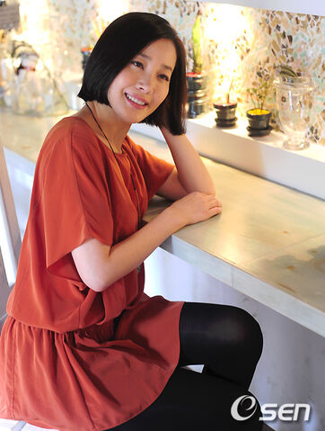 Archivo:Uhm Ji Won8.jpg