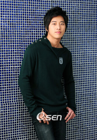 Archivo:Lee Wan9.jpg