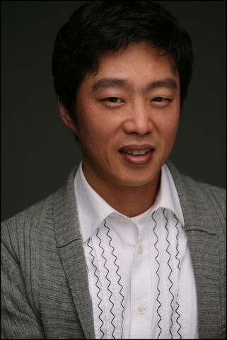 Archivo:Kim Hee Won4.jpg