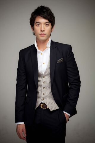 Archivo:Sung Woong5.jpg