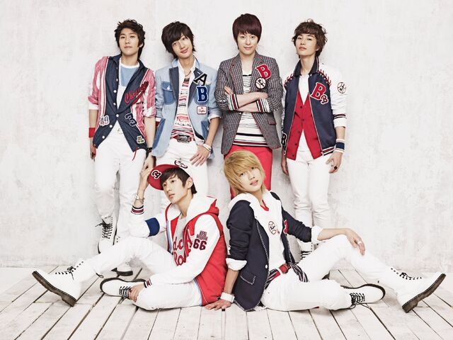 Archivo:Boyfriend-boyfriend-korean-boy-band-22580645-2048-1536.jpg