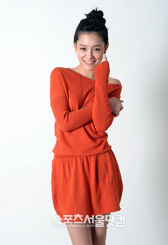 Archivo:Baek Seung Hee6.jpg