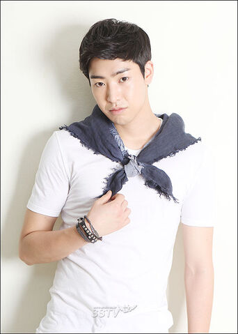 Archivo:Park Min Woo15.jpg