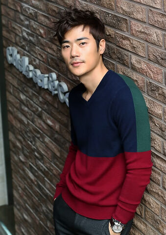 Archivo:Kim Kang Woo35.jpg