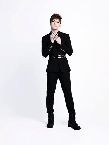 Archivo:Min Hoo-E16.jpg