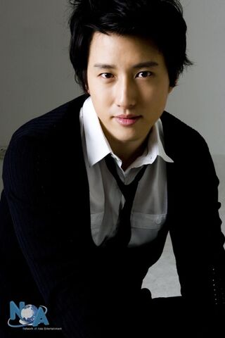 Archivo:Yang Jin Woo2.jpeg