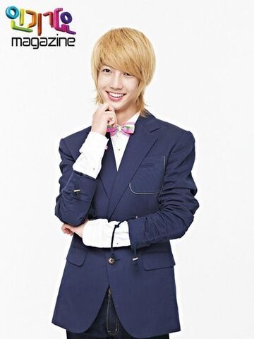 Archivo:Youngmin 18092011044908.jpg