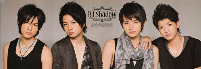 Archivo:B-i-shadow-01.jpg