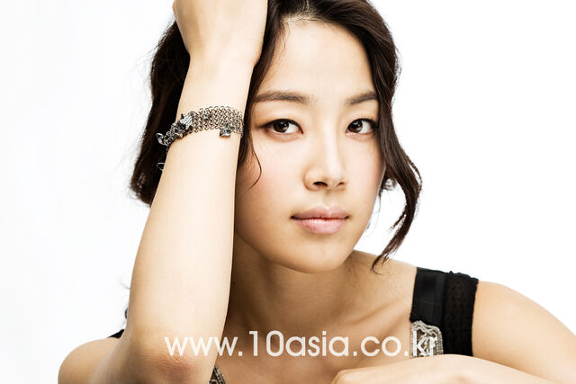 Archivo:Han Ji Hye11.jpg