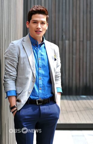 Archivo:Yoo Gun9.jpg