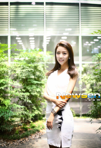Archivo:Bae Ji Hyun5.jpg