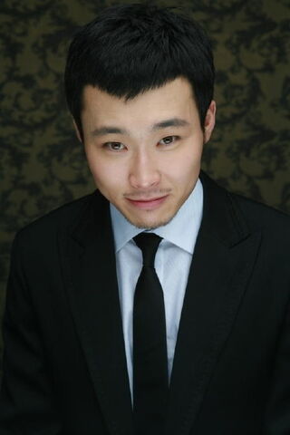 Archivo:Han Sung Yong2.jpg