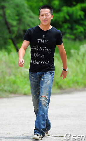 Archivo:Lee Wan10.jpg
