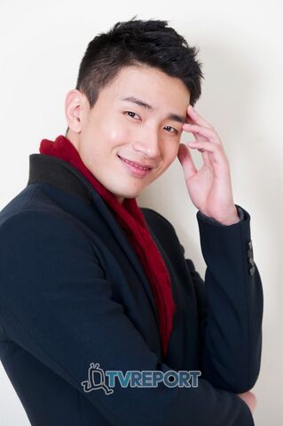 Archivo:Lee Yong Joo14.jpg