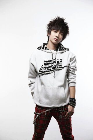 Archivo:Young Bim1.jpg