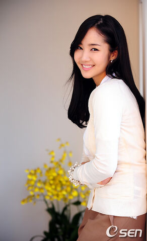 Archivo:Park Min Young12.jpg