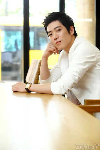 Archivo:Yoo Hyun Soo5.jpg