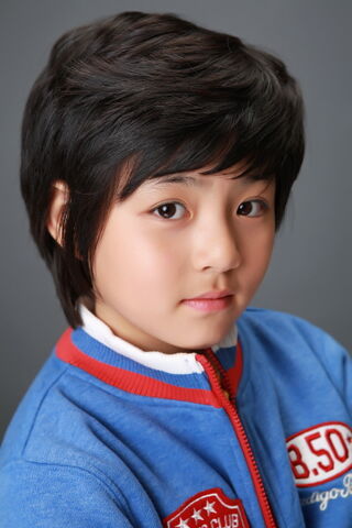 Archivo:Kim Jin Seong4.jpg