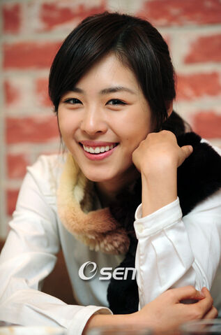 Archivo:Lee Yeon Hee5.jpg