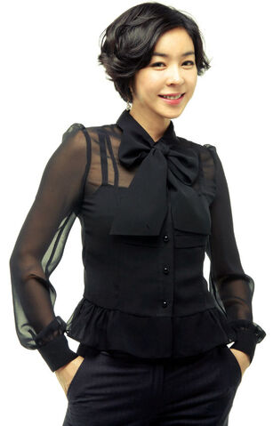 Archivo:Lee Hye Young.jpg