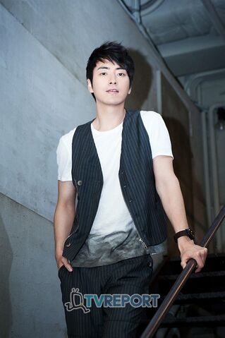 Archivo:Lee Joon Hyuk12.jpg