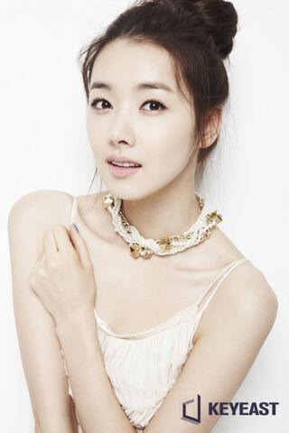 Archivo:So Yi Hyun9.jpg