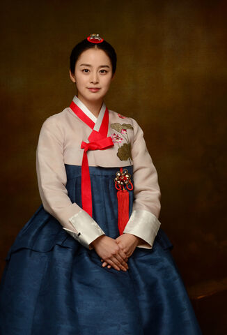 Archivo:Jang Ok Jung, Lives In Love1.jpg