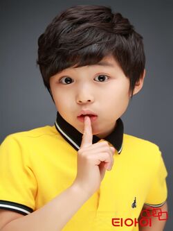 Ra Yoon Chan4.jpg